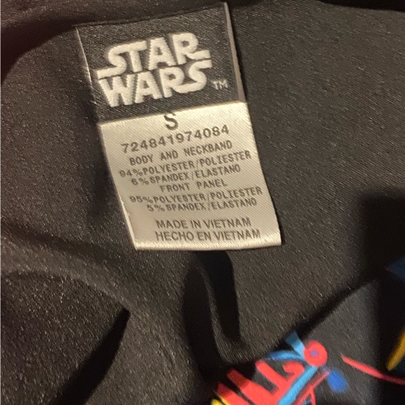 NWT Disney STAR WARS Womens Darth Vader V-neck top Tooniforms TF627 print scrub - Picture 3 of 3